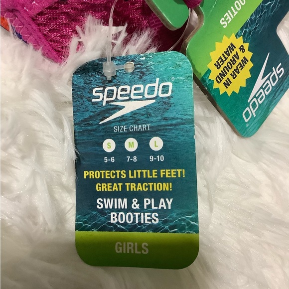 NWT Speedo Girls’ 💜 print swim & play booties - Size Medium (7-8) - Picture 3 of 3